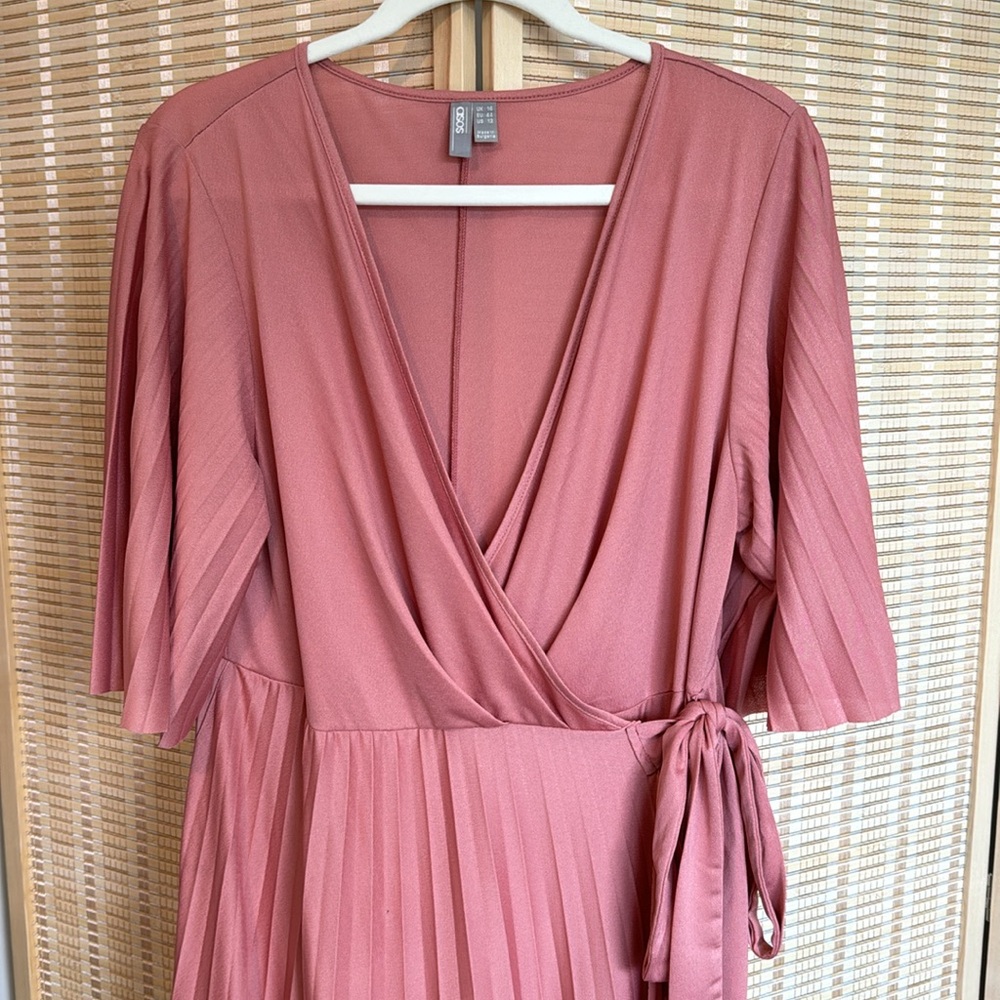 ASOS Maternity Pleated Pink Dress - Picture 3 of 7